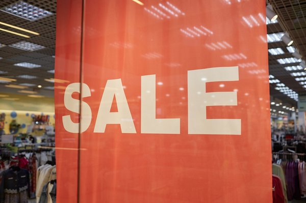 Kit affiches soldes rouge et noir 40x100cm : attirez vos clients !