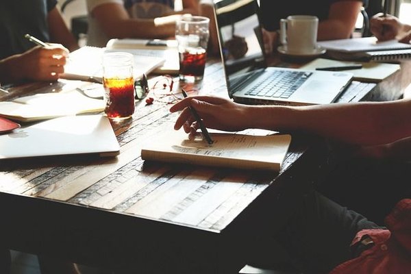 Quels sont les avantages du dropshipping ?